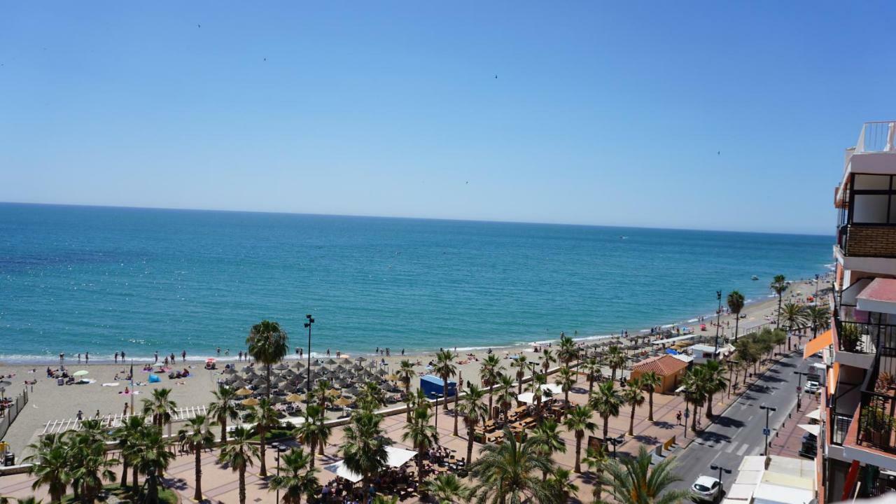 Beachfront Apartment In Fuengirola With Sea Views Kültér fotó